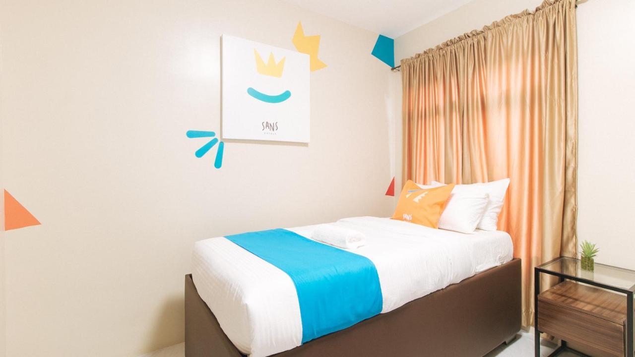 Sans Hotel at Algers Suites Marikina Eksteriør billede